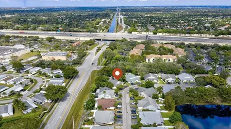 901 Sw 111th Way Davie FL 33324
