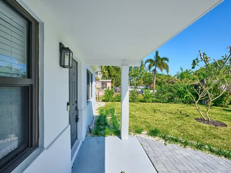 328 Sw 11th Avenue Delray Beach FL 33444