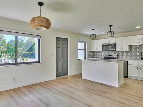 328 Sw 11th Avenue Delray Beach FL 33444