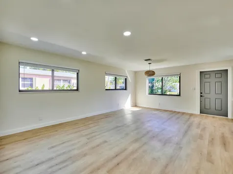 328 Sw 11th Avenue Delray Beach FL 33444