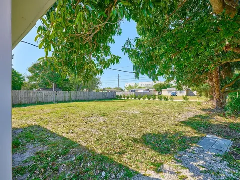 328 Sw 11th Avenue Delray Beach FL 33444