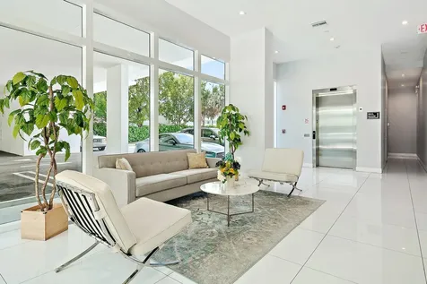 1 S Palmway Lake Worth Beach FL 33460
