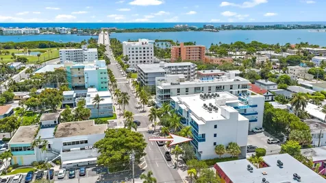 1 S Palmway Lake Worth FL 33460