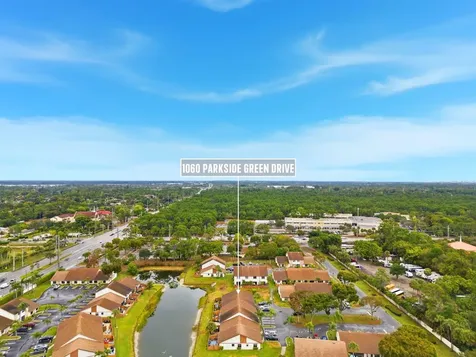 1060 Parkside Green Drive Greenacres FL 33415