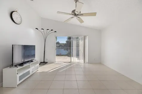 3800 Woodfield Drive Coconut Creek FL 33073