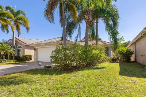 3800 Woodfield Drive Coconut Creek FL 33073