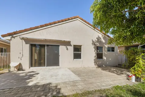 3800 Woodfield Drive Coconut Creek FL 33073