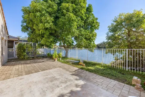 3800 Woodfield Drive Coconut Creek FL 33073