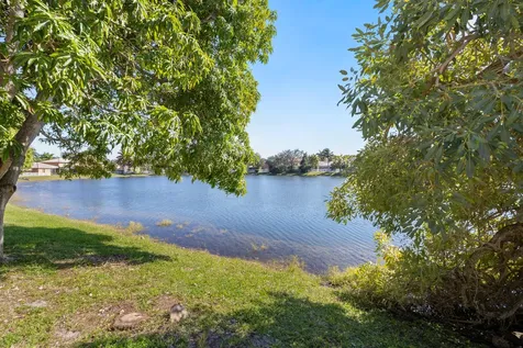 3800 Woodfield Drive Coconut Creek FL 33073