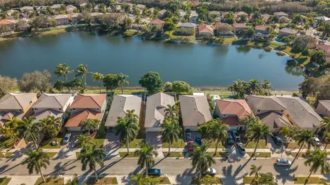 3800 Woodfield Drive Coconut Creek FL 33073
