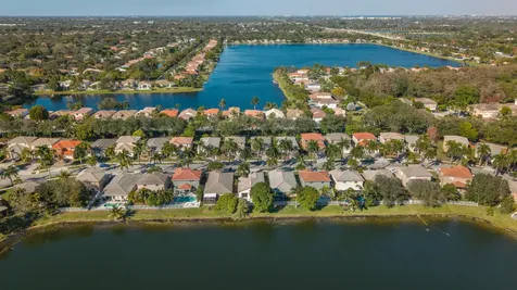3800 Woodfield Drive Coconut Creek FL 33073