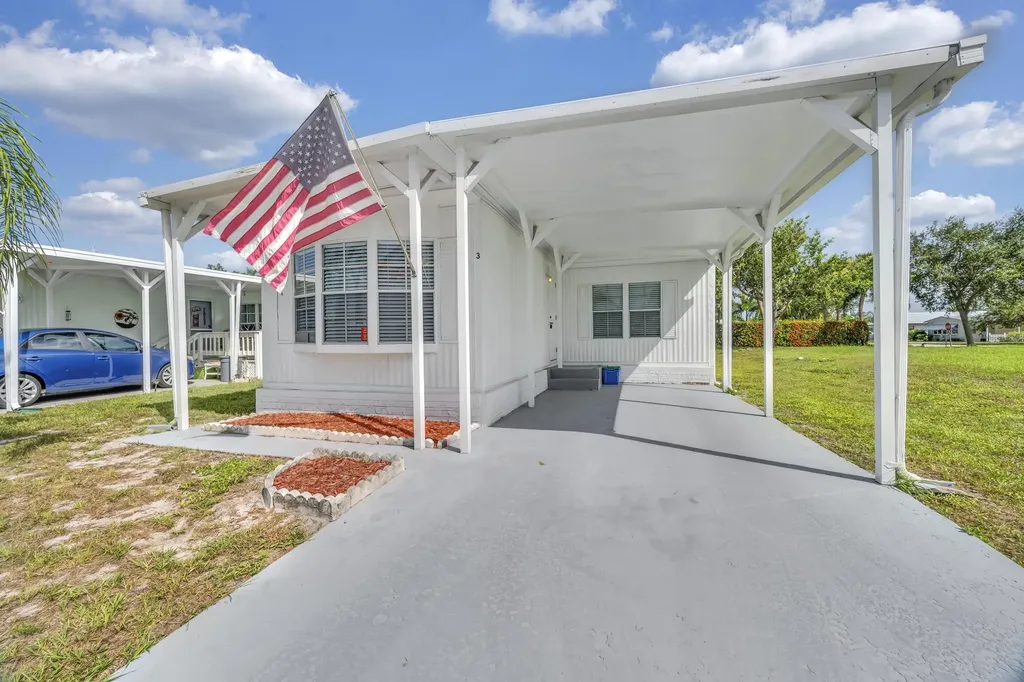 3 Alcala Lane Port Saint Lucie FL 34952