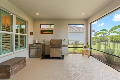 10009 Sw Coral Tree Circle Port Saint Lucie FL 34987