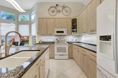 4022 Manchester Lake Drive Lake Worth FL 33449