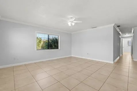 200 Sw 7th Street Boca Raton FL 33432
