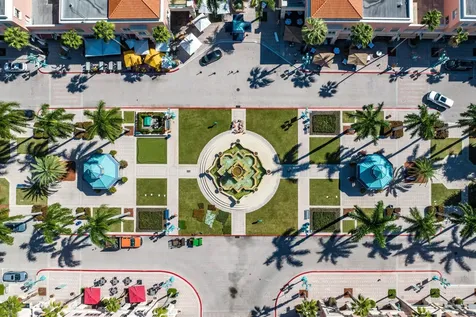 200 Sw 7th Street Boca Raton FL 33432