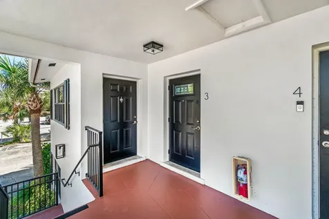 200 Sw 7th Street Boca Raton FL 33432
