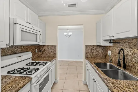 200 Sw 7th Street Boca Raton FL 33432
