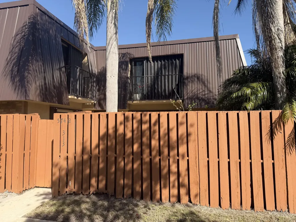 5742 Se Windsong Lane Stuart FL 34997
