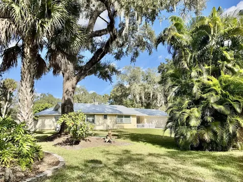 2139 Sw 22nd Circle Okeechobee FL 34974