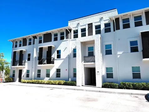 8878 Lake Worth Road Lake Worth FL 33467