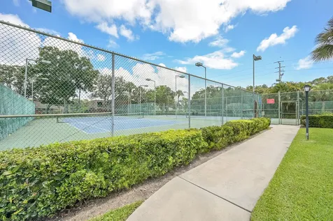 2913 Sw 22nd Circle Delray Beach FL 33445