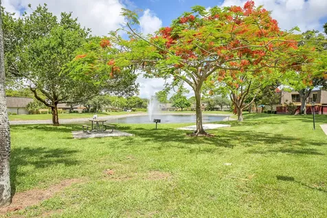 2913 Sw 22nd Circle Delray Beach FL 33445