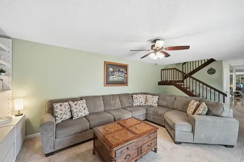 2913 Sw 22nd Circle Delray Beach FL 33445