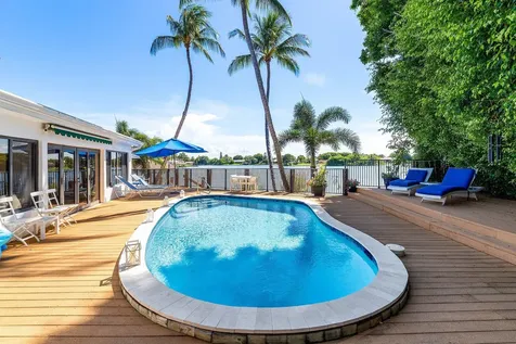 25 NW 24th Court Delray Beach FL 33444