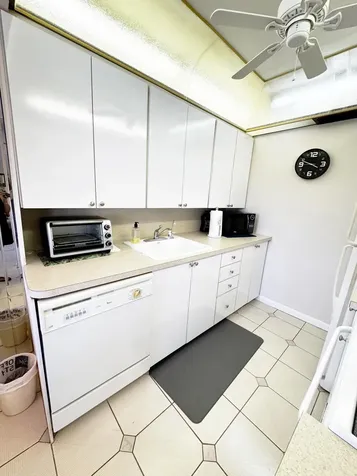 3097 Newport S Deerfield Beach FL 33442