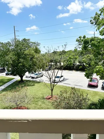 3097 Newport S Deerfield Beach FL 33442