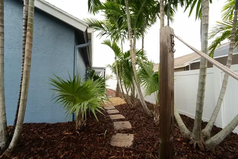 2800 Sw Montego Terrace Stuart FL 34997