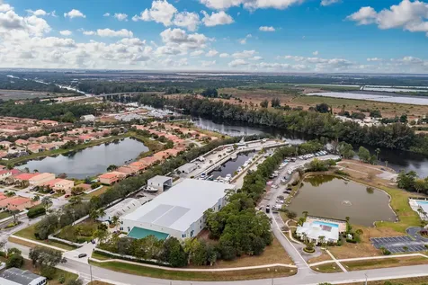 2800 Sw Montego Terrace Stuart FL 34997