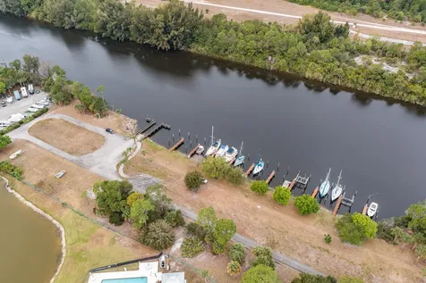 2800 Sw Montego Terrace Stuart FL 34997
