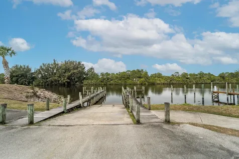 2800 Sw Montego Terrace Stuart FL 34997