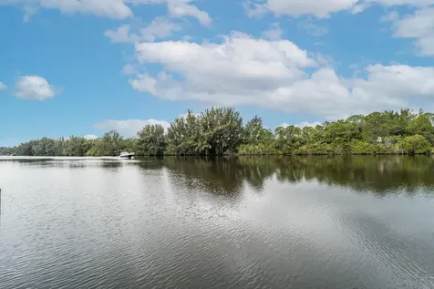 2800 Sw Montego Terrace Stuart FL 34997