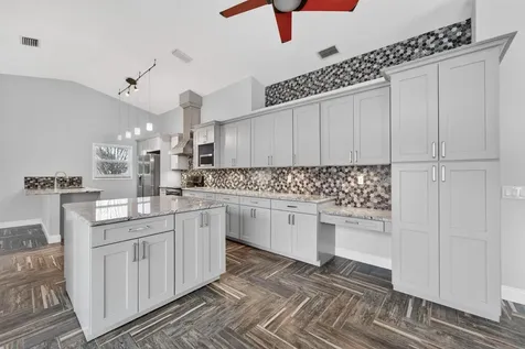 2800 Sw Montego Terrace Stuart FL 34997