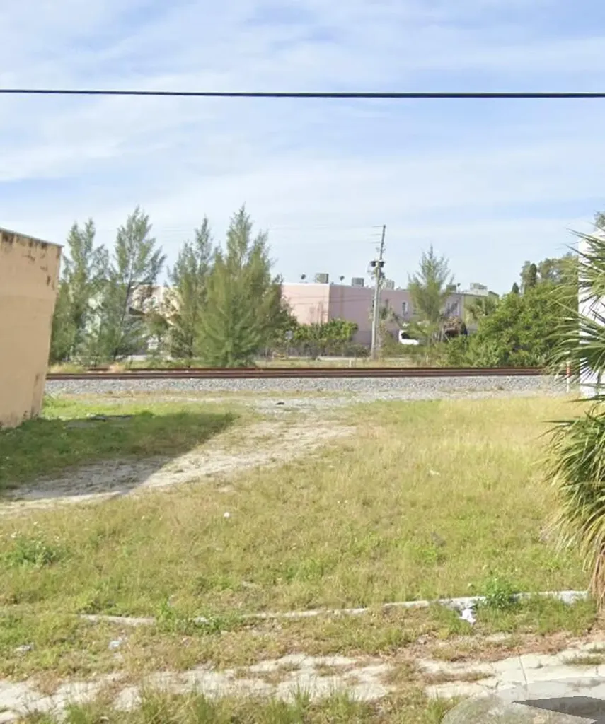 2731 Pinwewood Avenue West Palm Beach FL 33407