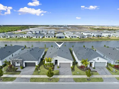 14499 Sw Woodford Way Port Saint Lucie FL 34987
