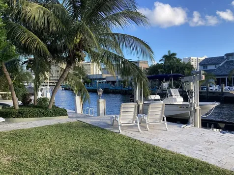 2740 Ne 10th Street Pompano Beach FL 33062