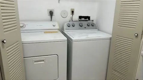 2593 Ne 15th Street Pompano Beach FL 33062