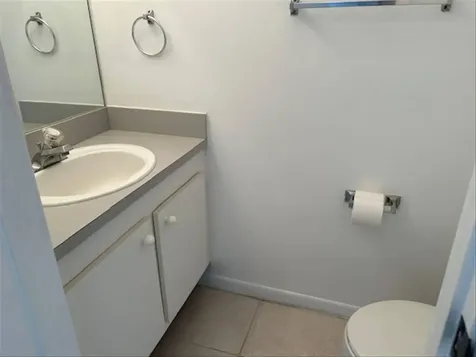 2593 Ne 15th Street Pompano Beach FL 33062