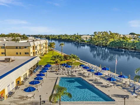 20 Colonial Club Drive Boynton Beach FL 33435