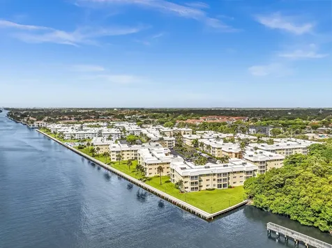 20 Colonial Club Drive Boynton Beach FL 33435