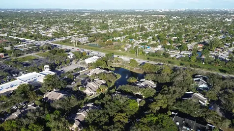 7176 Sportsmans Drive North Lauderdale FL 33068