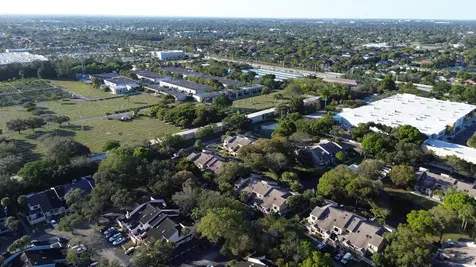 7176 Sportsmans Drive North Lauderdale FL 33068