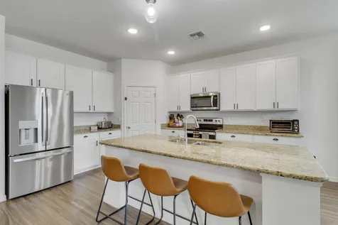 1302 Se Naples Lane Port Saint Lucie FL 34983