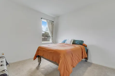 1302 Se Naples Lane Port Saint Lucie FL 34983