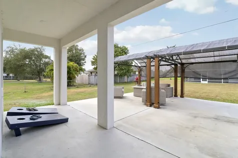 1302 Se Naples Lane Port Saint Lucie FL 34983