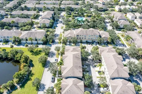 1890 Se Interlachen Drive Port Saint Lucie FL 34952